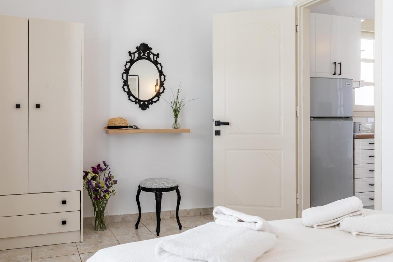 Jasmine Guesthouse Skopelos Town Exterior photo